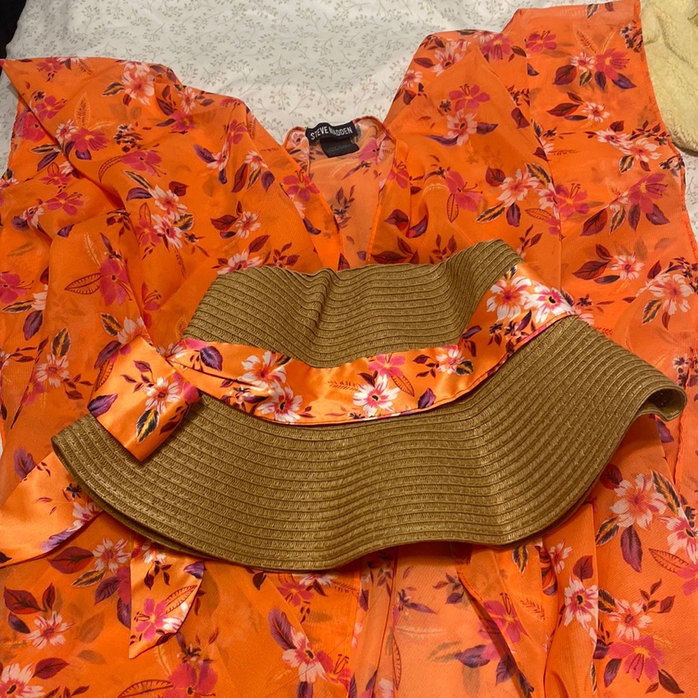 Hat and swim suit cover. 2 pieces. Flower pattern, orange color.